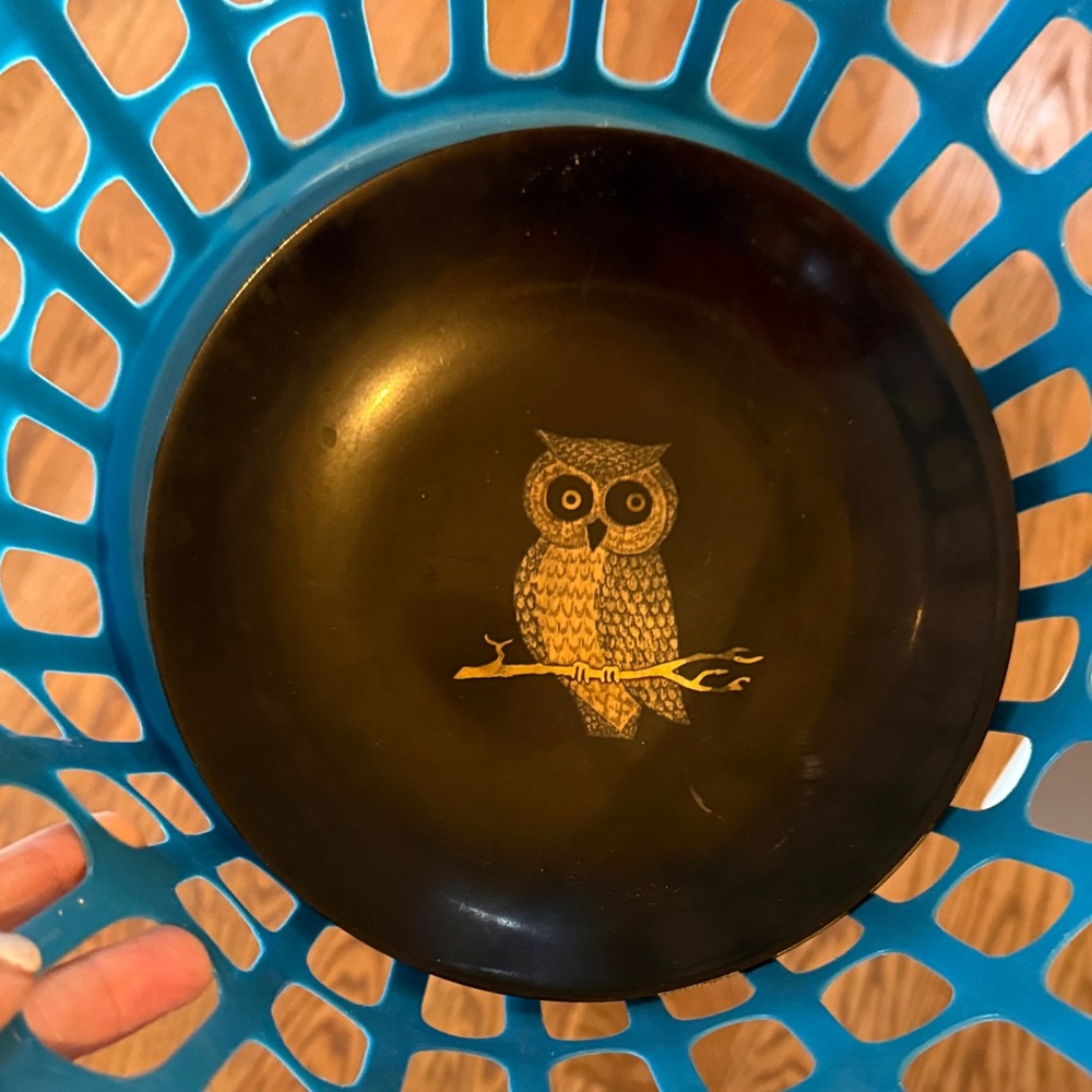 Black and Gold Owl Decorative Plate - Picture 3 of 3